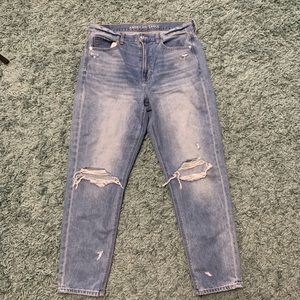 American eagle mom jeans